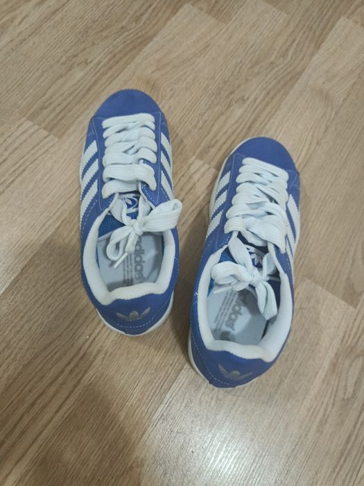 Кроссовки Campus фирмы adidas