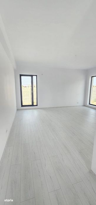 Casa 4 camere,panouri fotovoltaice,200 m de blv.