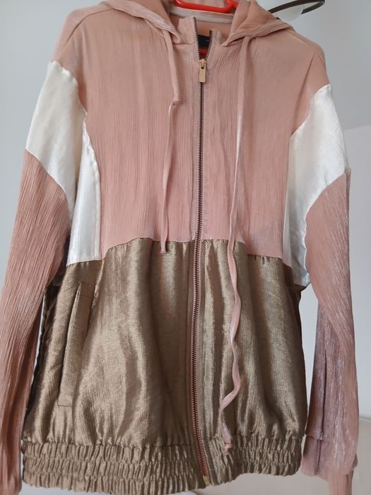 Bluza Zara impecabila
