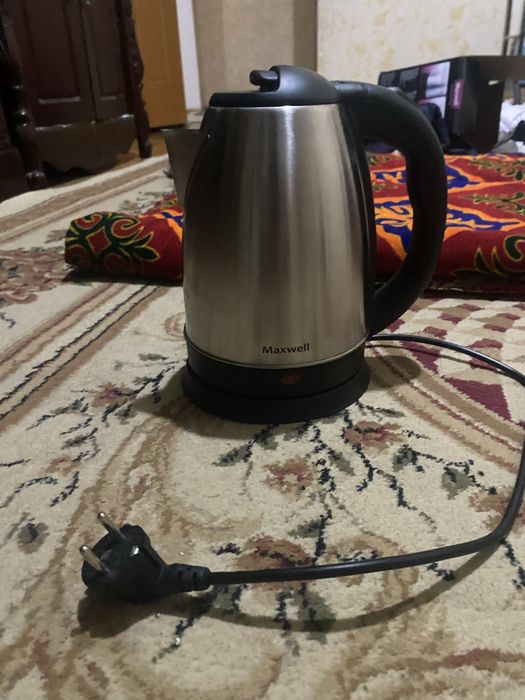 Электронный чайник Тефаль