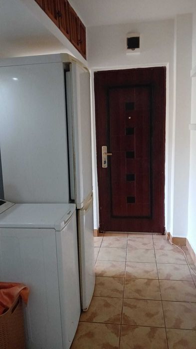 Inchiriez apartament 2 camere, persoana fizica