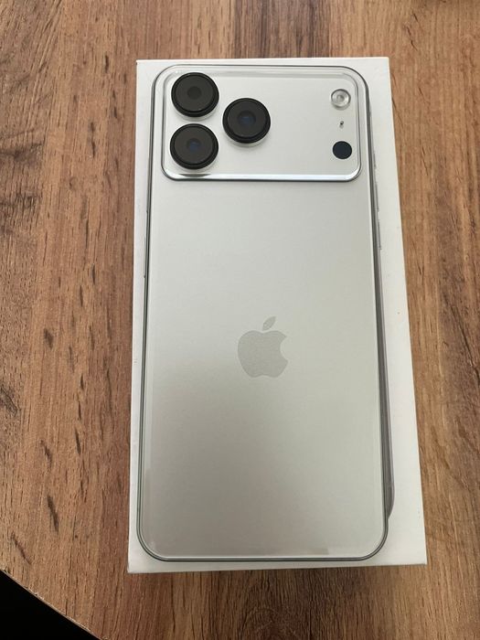 Продам айфон 17 на андроиде