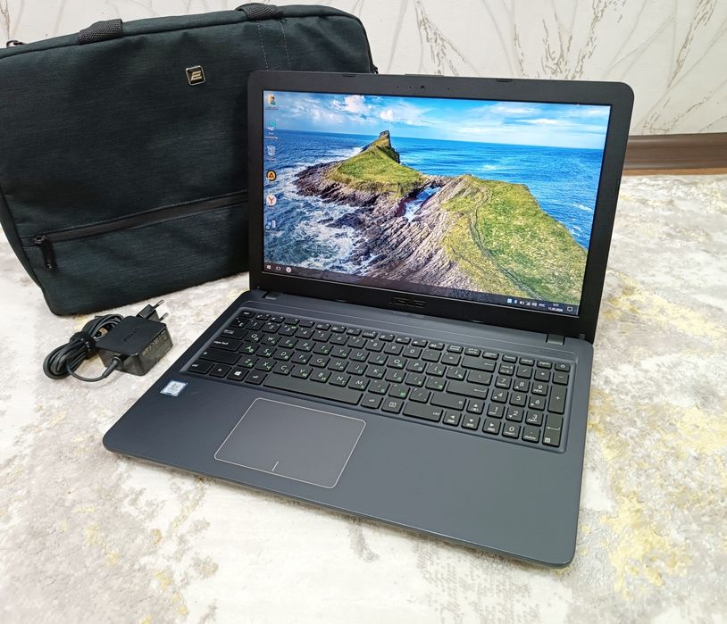 НОУТБУК Asus Core i3-7020U Win 10.