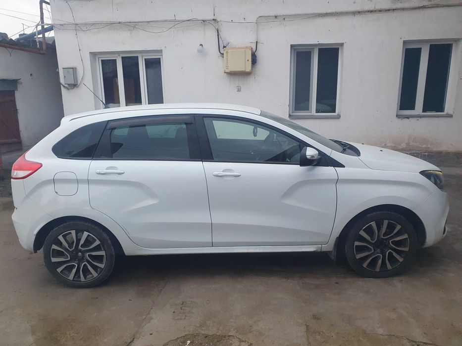 Продаётся лада X-Rey, пробег 25000,состояние идеальное.