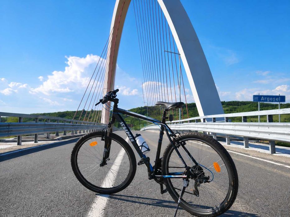 Bicicletă Scrapper XC3 – Echipare Shimano – Anvelope Continental