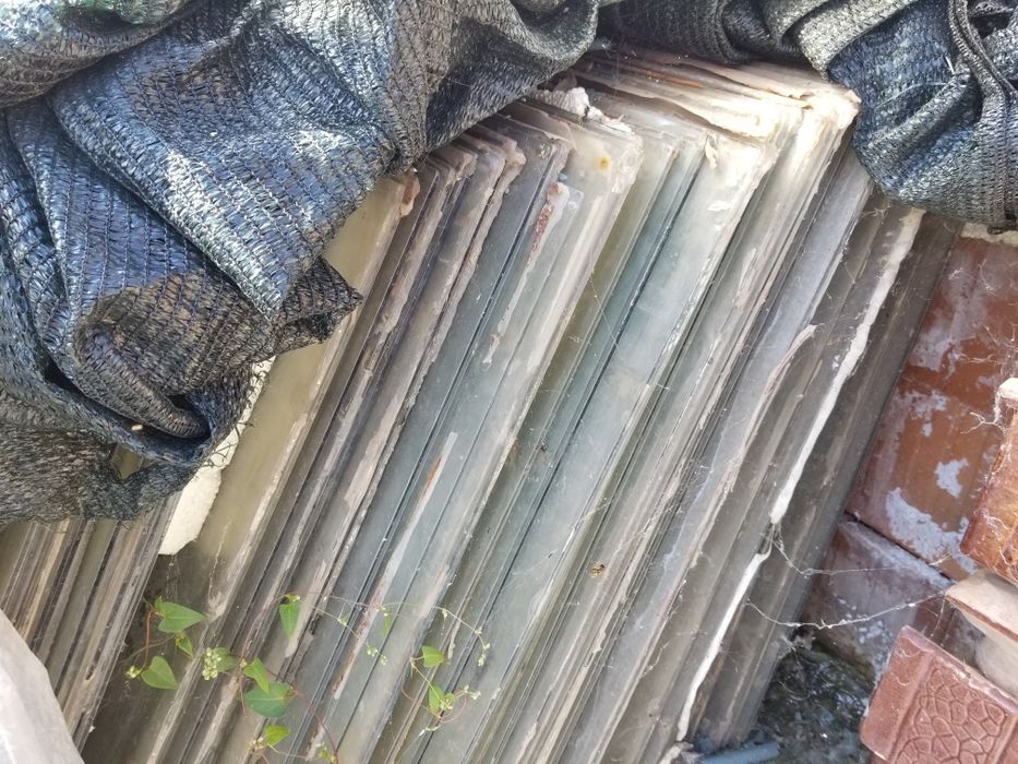 Vand geamuri pentru sera