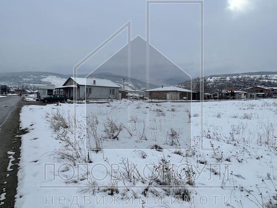 Продава се Парцел в с. Първенец, Област Пловдив - 7546 кв.м за 23 €/кв.м - Снимка #1