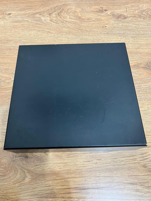 Humidor pentru trabucuri 23 cm latime 21.7 cm lungime 80 ron