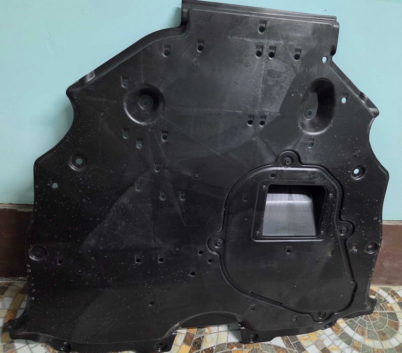 Защита картера (пластик)  на тойота камри 80