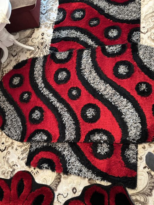 Vand set covoare superbe noi