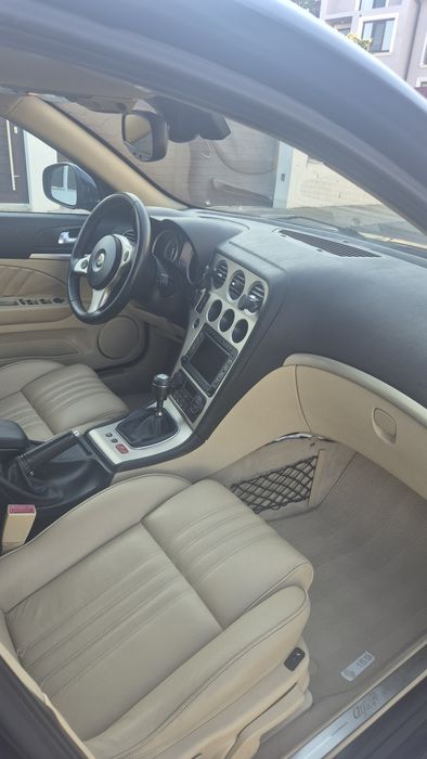 Vând Alfa Romeo 159