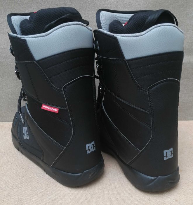 Супер запазени обувки за сноуборд DC Shoes Phase #42 snowboard shoes