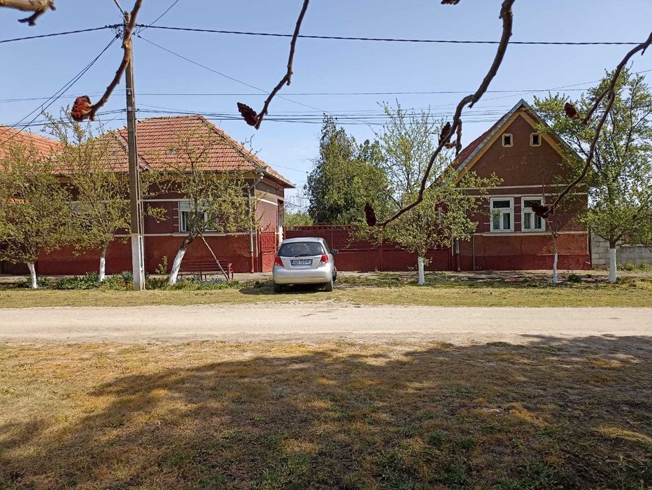 Vând casă cu grădina în Cermei Nr 451