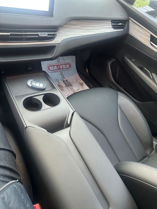 Продам Kia K8 2.5 обьем