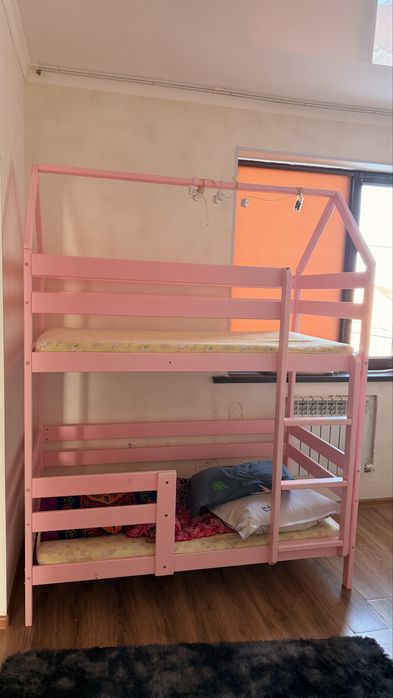 Двухяростная детская кровать