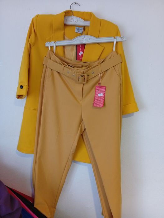 Seturi elegante dama