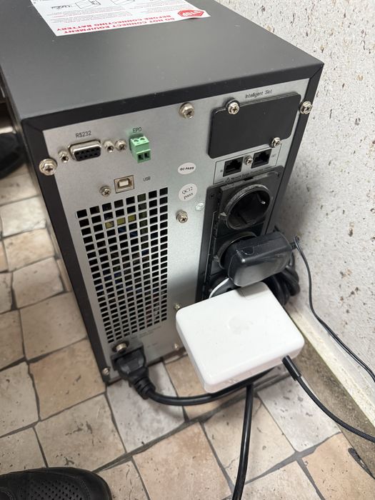 Ибп ups svc 3000va