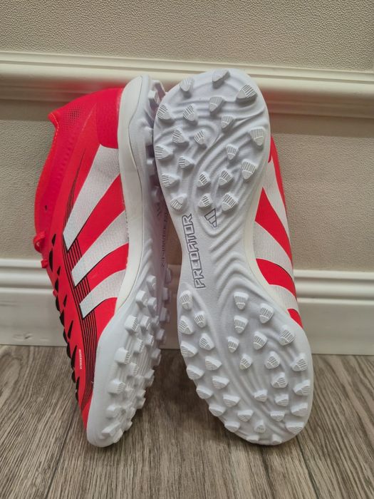 Продам бутсы новый 43 размер