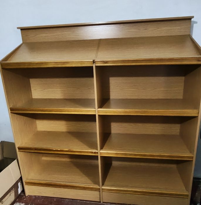 Шкаф для магазина