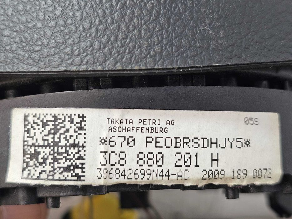 Airbag volan Volkswagen Eos / Passat CC / Golf 6 / Scirocco 2008-2015 2009 2.0 TDI 103kW Cod OEM: 3C8880201H (5F3)