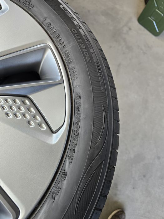 4 Броя 215/55/17 Nexen 2x6,7mm 2x6mm
