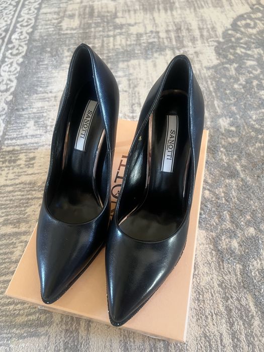 Туфли новые черные