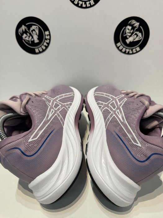 Маратонки ASICS GEL EXCITE 9 .Номер 39.5