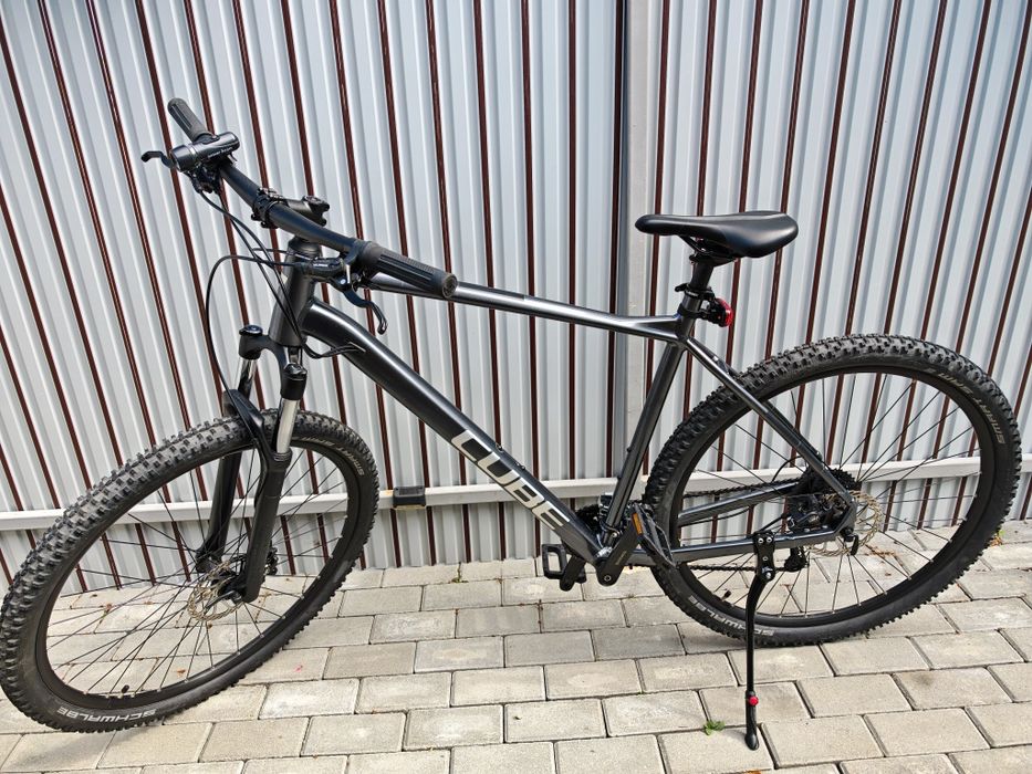 Vând bicicletă CUBE Aim SL Gri