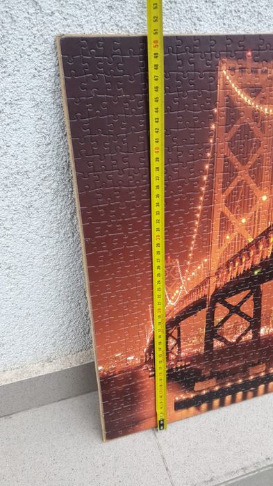 Vând tablou ideal pentru decor din piese Lego dimensiunea 50x70cm ,pod