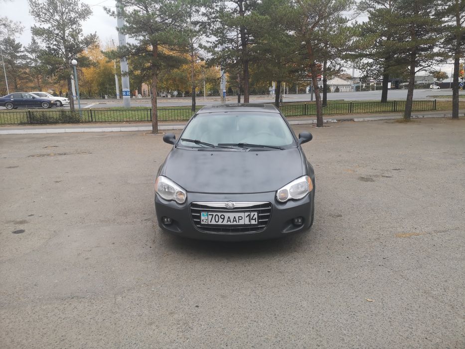 Chrysler sebring 2.7 limited 2005 год.