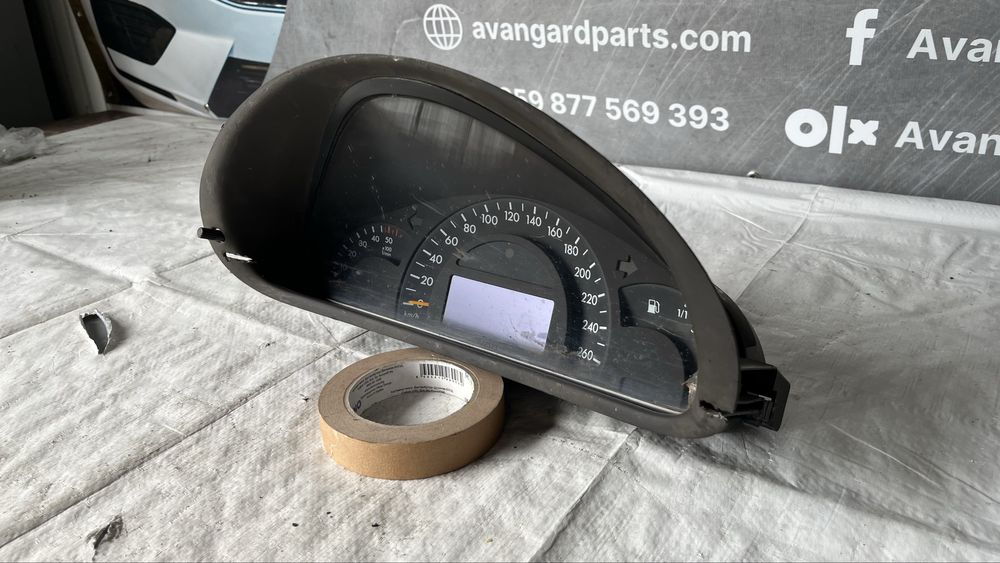 2 броя километраж Mercedes C W203