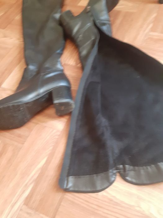 Продам весенние сапоги