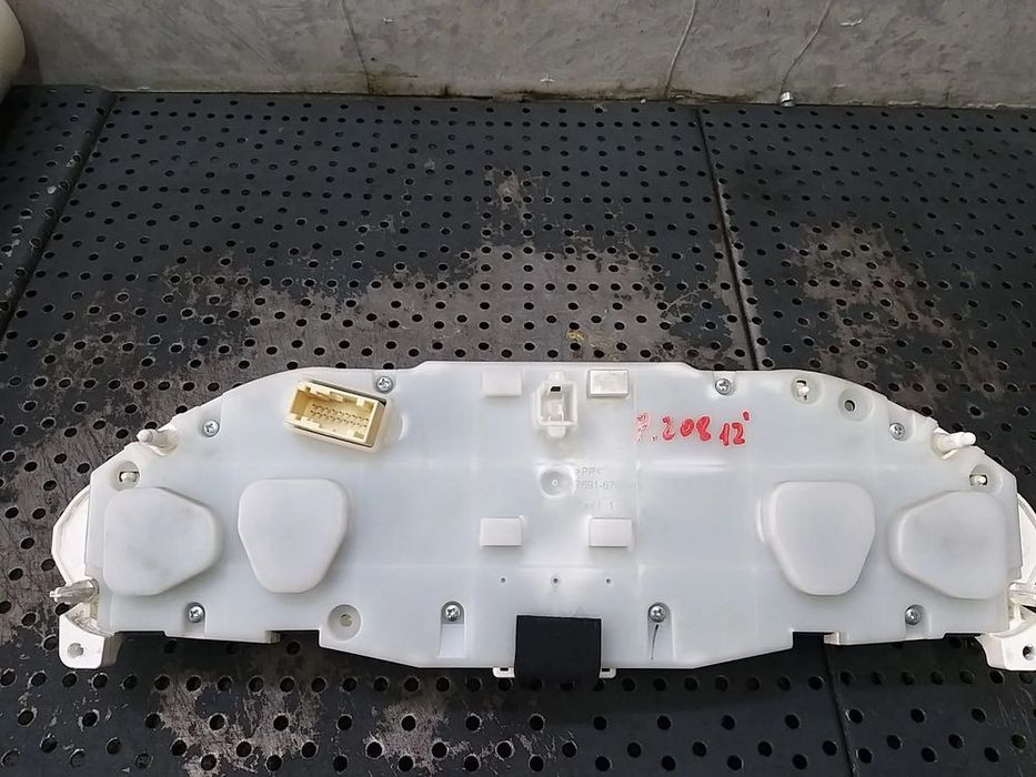 Ceasuri bord benzina peugeot 208 1 ca cc 9801904780h