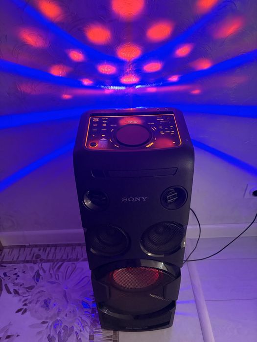 Музыкальная колонка Sony