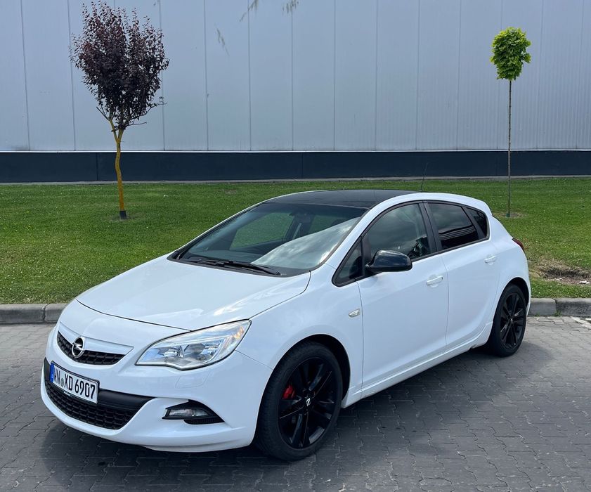 Opel Astra Opel Astra J 2012