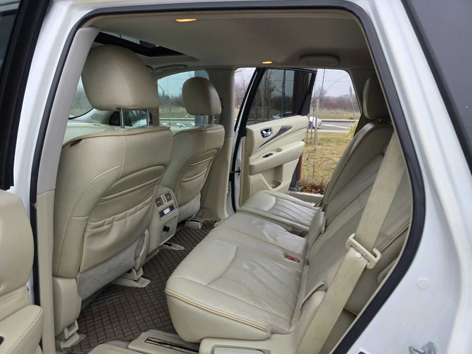 Infiniti JX35 2013г.