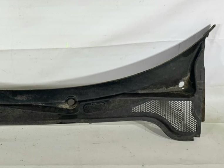 Grila stergator parbriz Audi A3 8P1 Hatchback