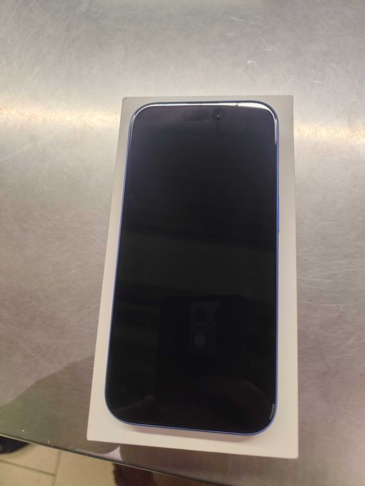 Vând iPhone 16 128 GB UltraMarine 5g