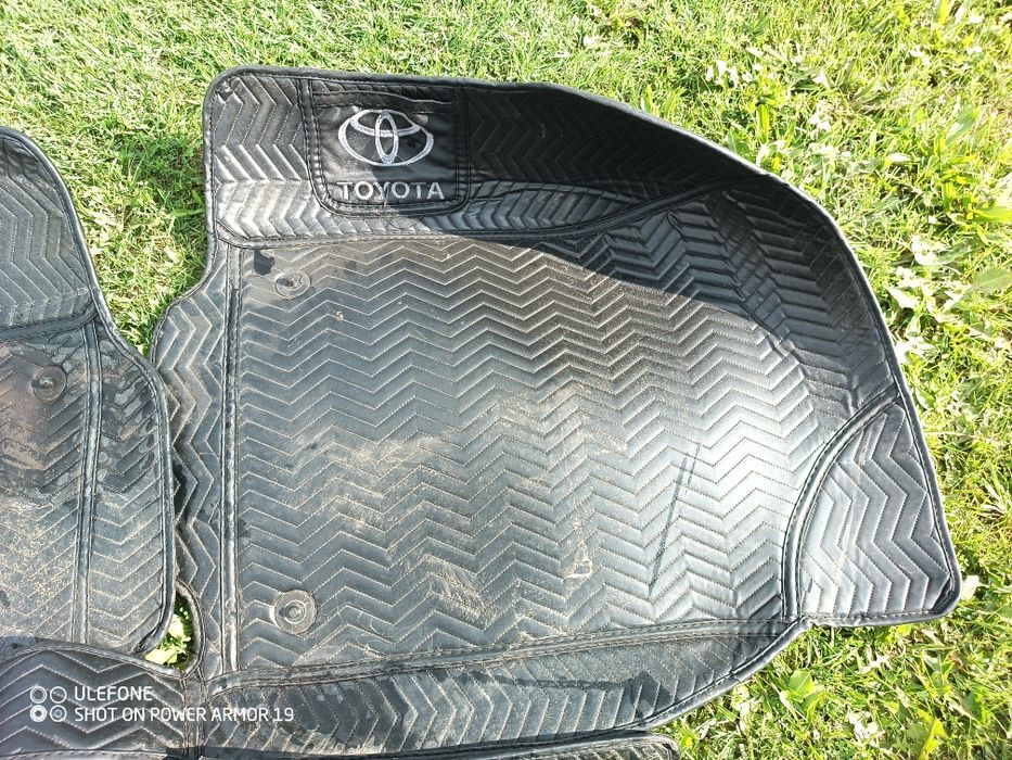 Продам Toyota Camry 40 полики
