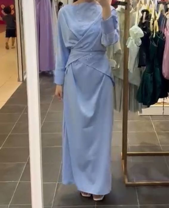 синее вечернее платье