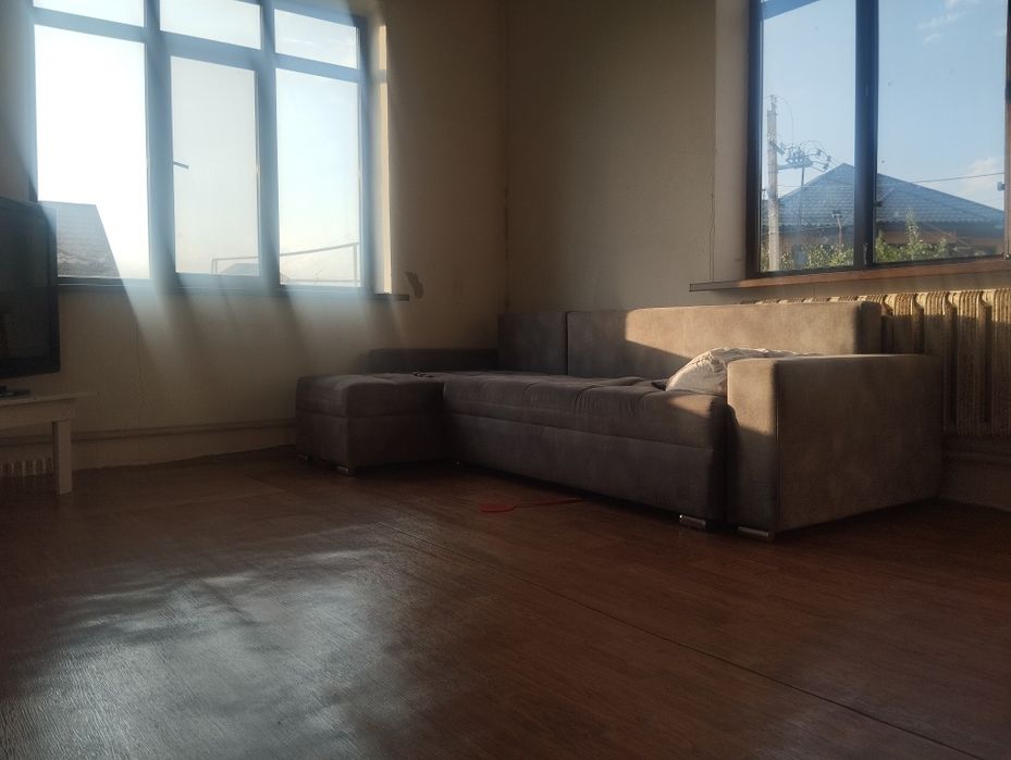 Диван для гостиной