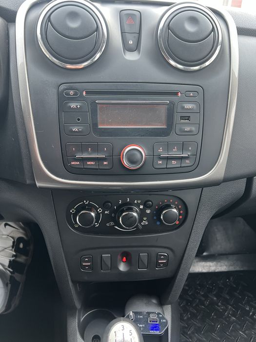 Dacia Logan 2   1.2. AC