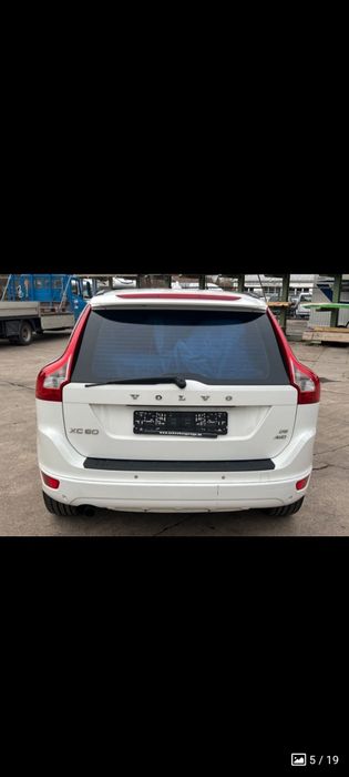 Vând Volvo xc60 185cp