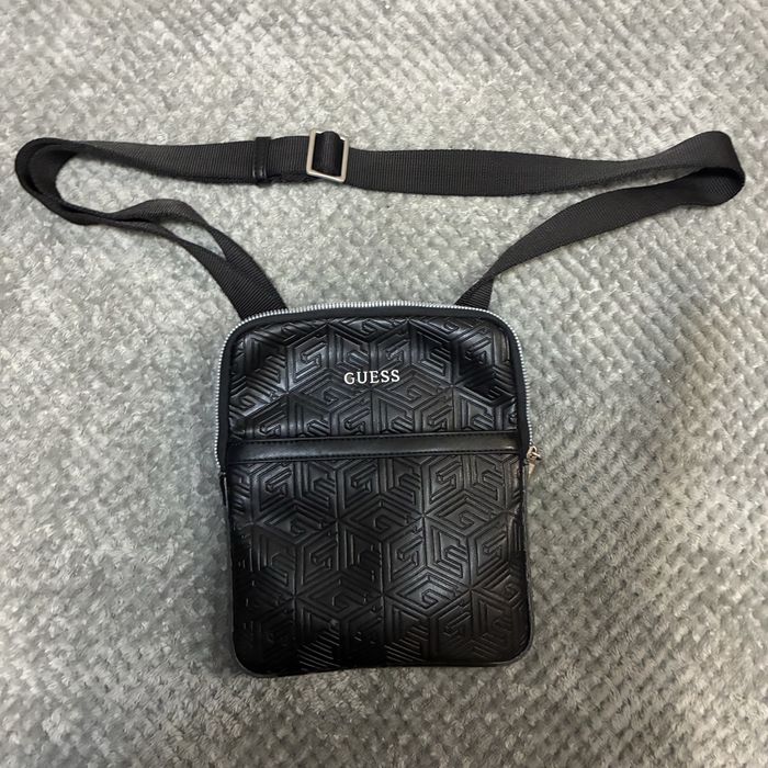 чанта guess (оригинална)
