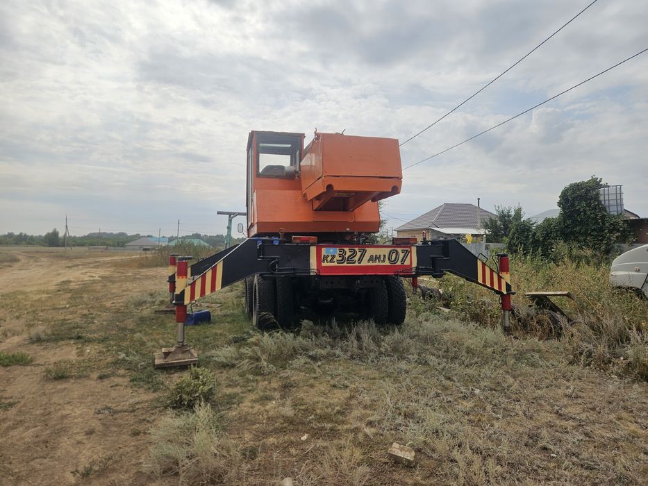 Продам автокран зил на базе камаз