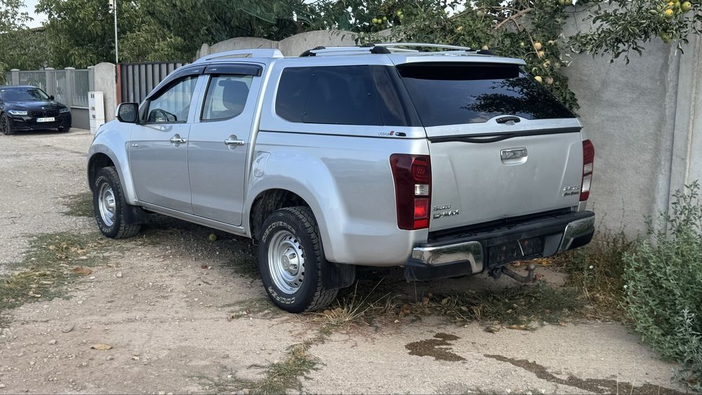 Isuzu dmax 4x4..