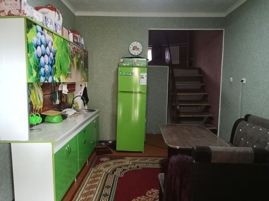 Uy sotiladi Xovli Toshkent viloyati