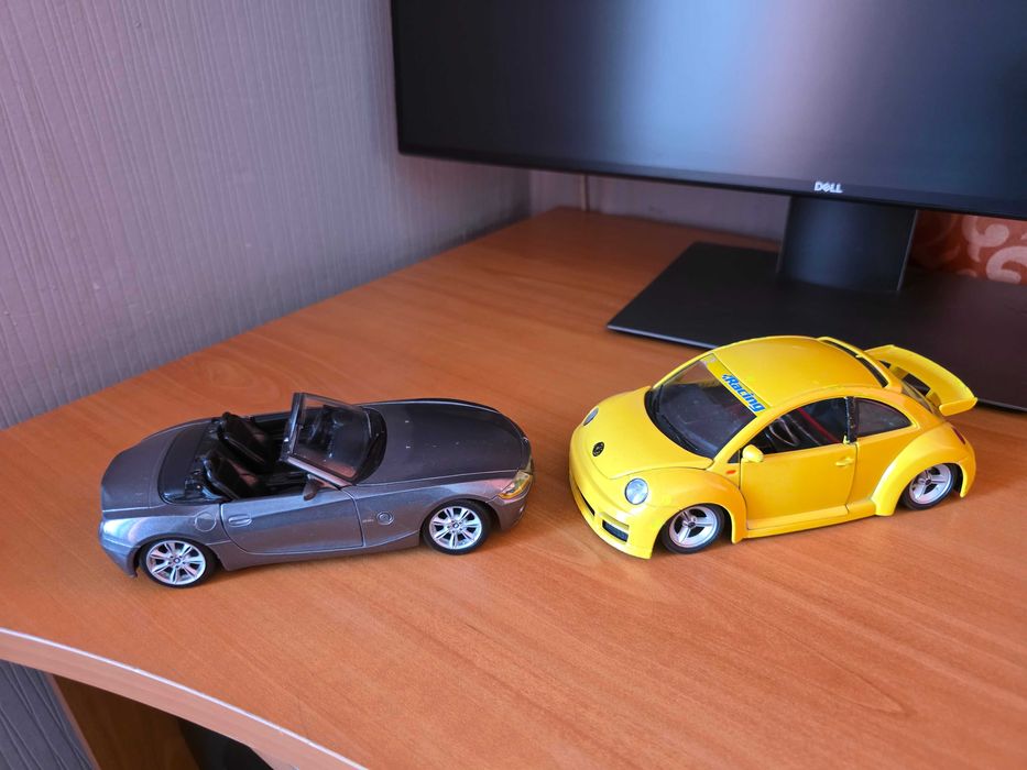 Продавам модели 1:18 и 1:24 цени от 35 до 80лв