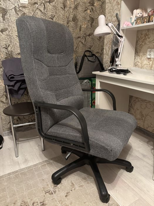 Компьютерный стул