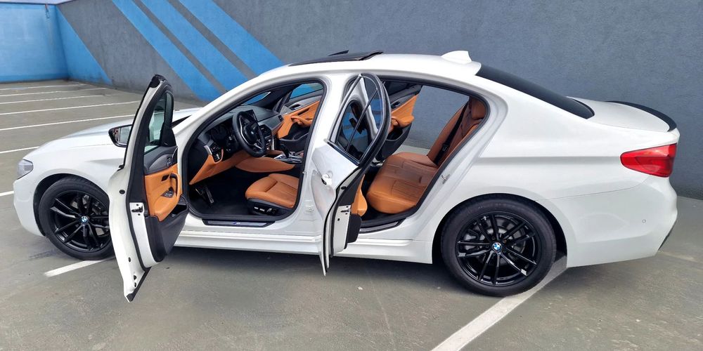 BMW Seria 5 BMW 520d M Pachet automat trapa jante piele coniac anvelope roti
